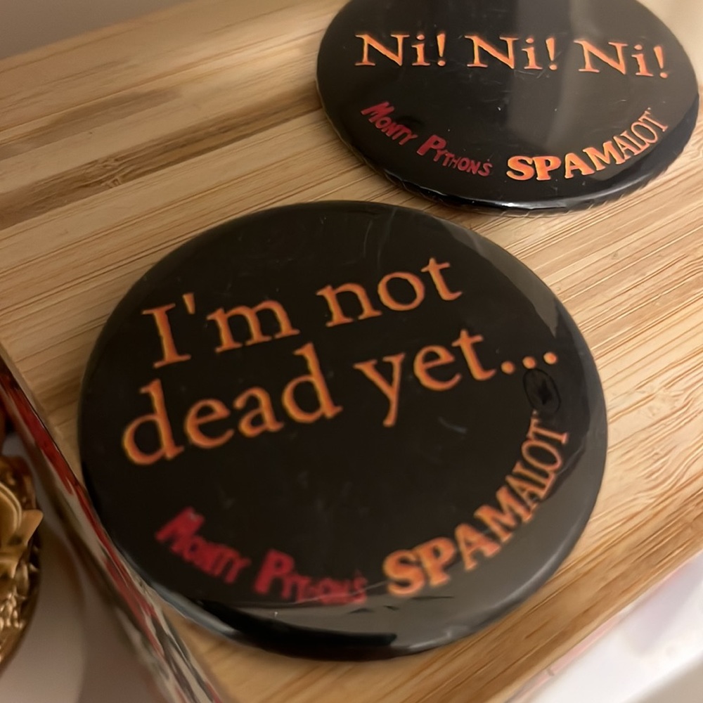 Two Monty Python Spamalot Buttons - Picture 3 of 4